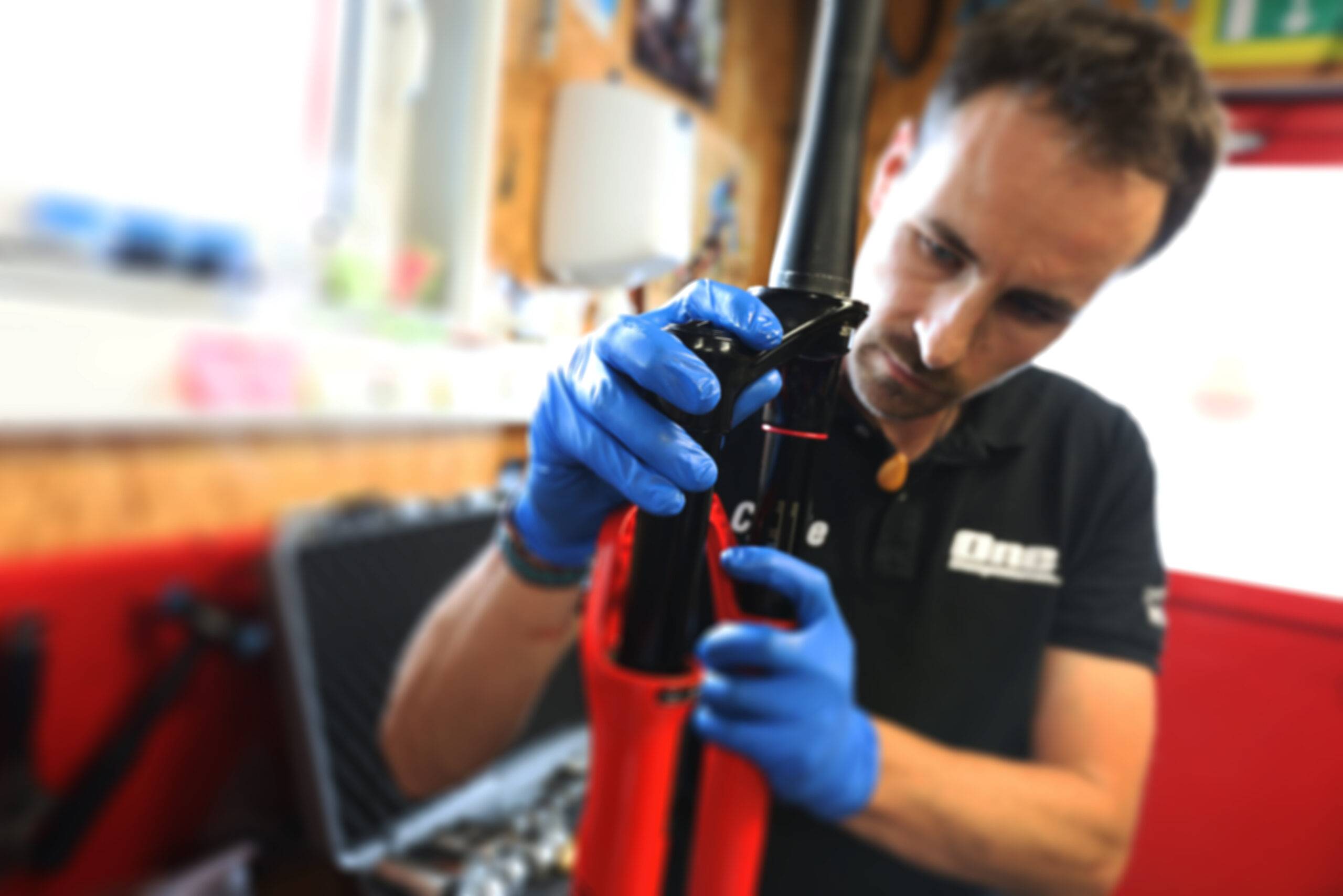 Faut-il faire un service à votre suspension ou tige de selle de votre vélo ?