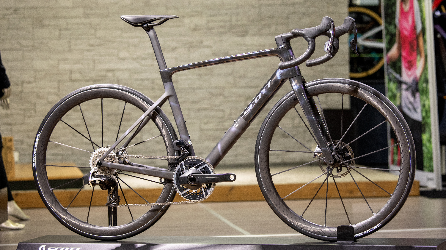 SCOTT Addict RC : Le vélo de route ultra-léger, mais pas que !