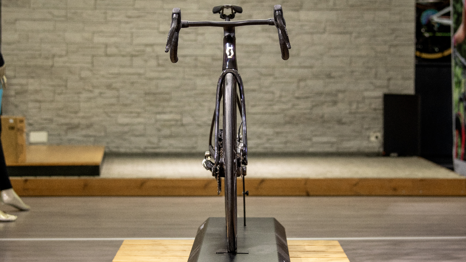 SCOTT Addict RC : Le vélo de route ultra-léger, mais pas que !