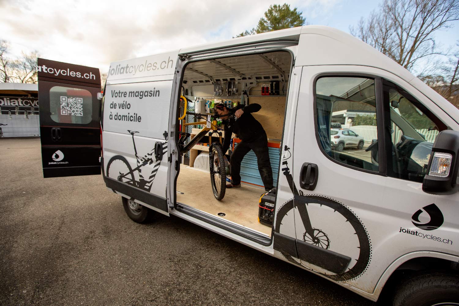 Votre magasin de vélo à domicile mobile.joliatcycles.ch
